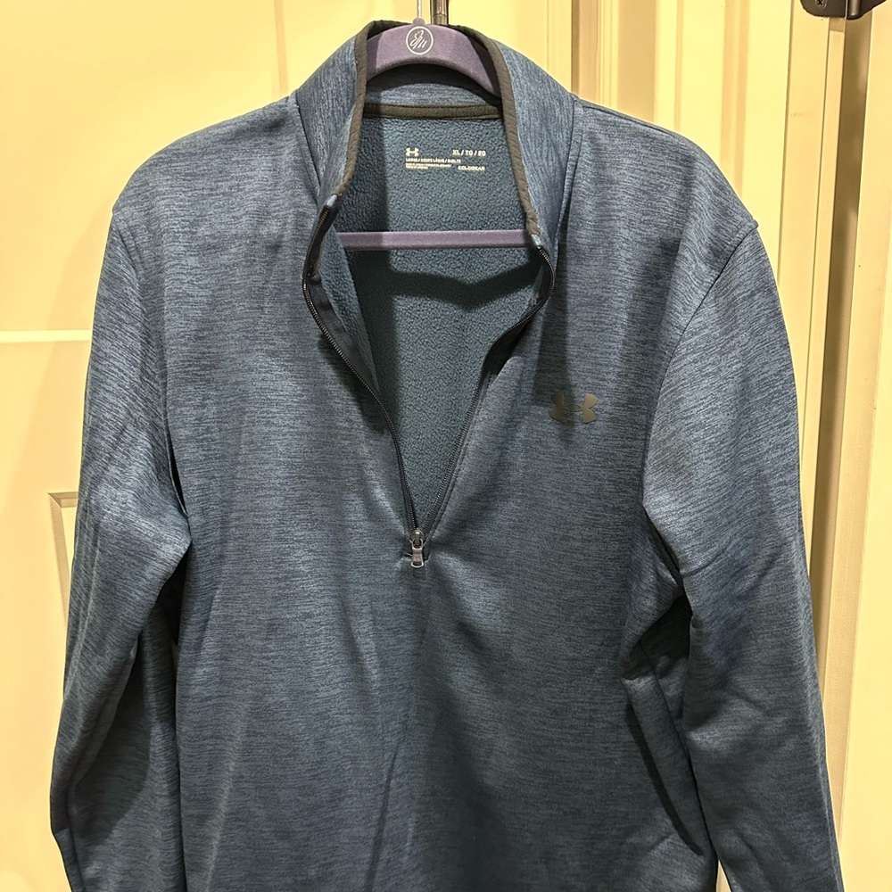 Under Armour men's XL quarter zip.